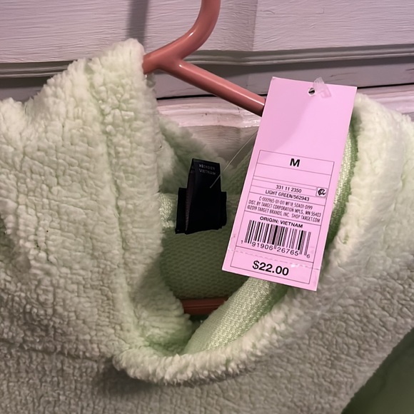 never worn cropped hoodie - Picture 2 of 2